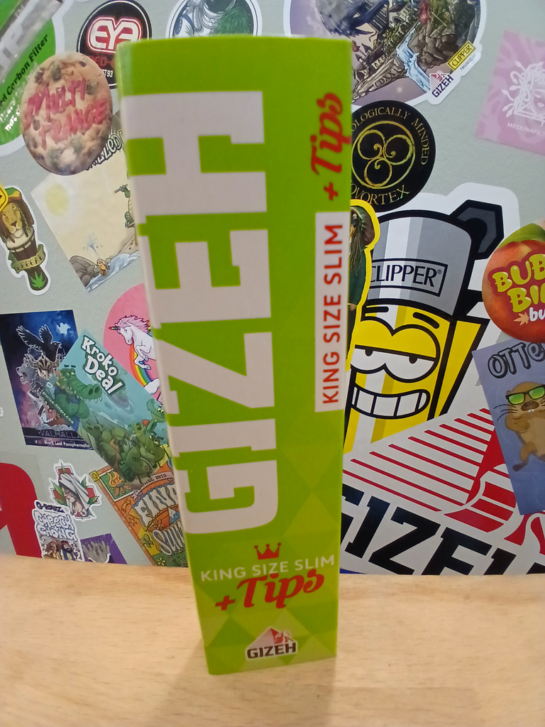 GIZEH SUPER FINE King Size Slim + Tips